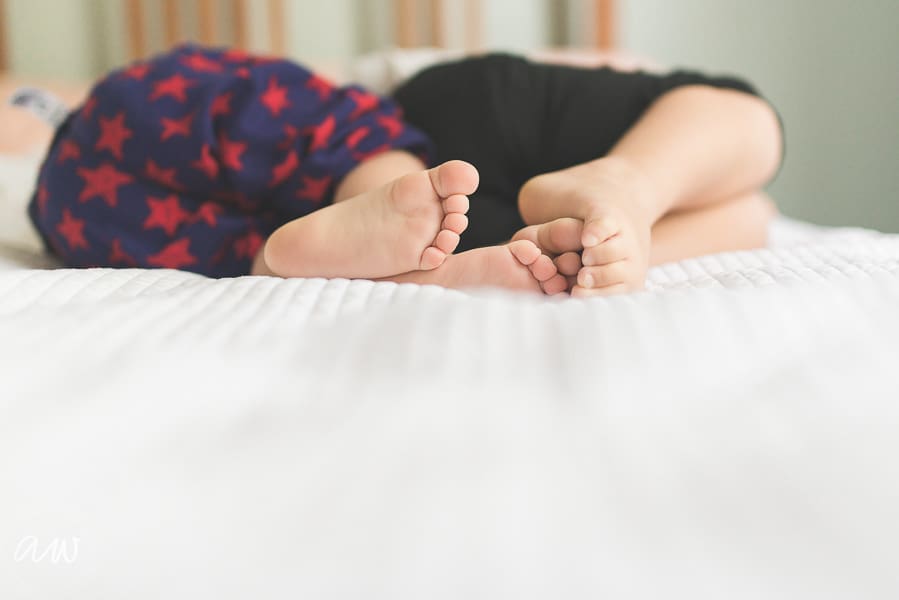 Tampa Lifestyle Photographer little kids feet