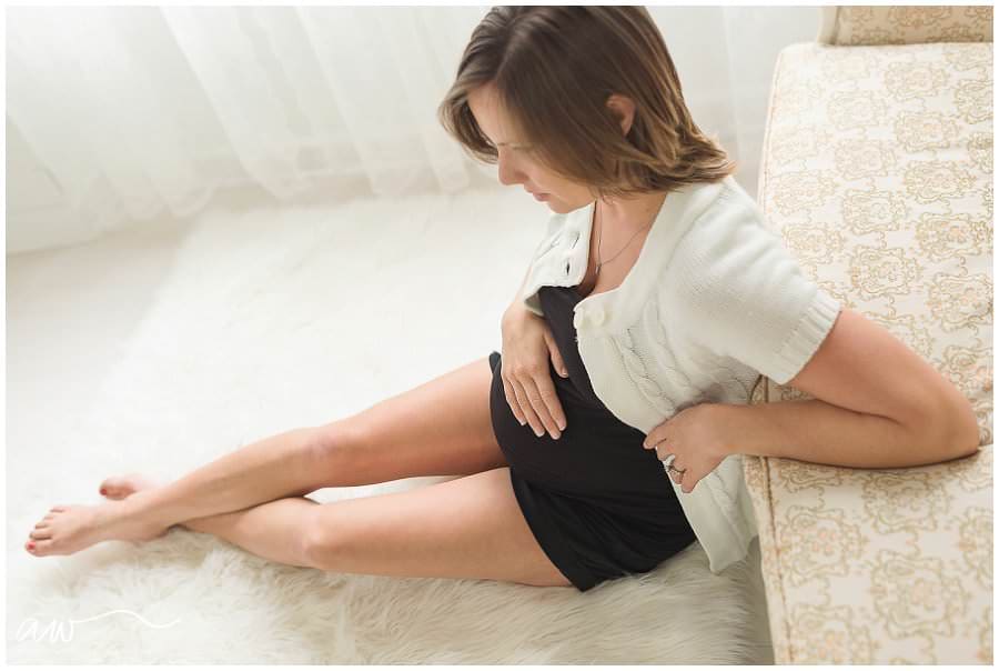 Tampa maternity photographer photographs a studio maternity session.