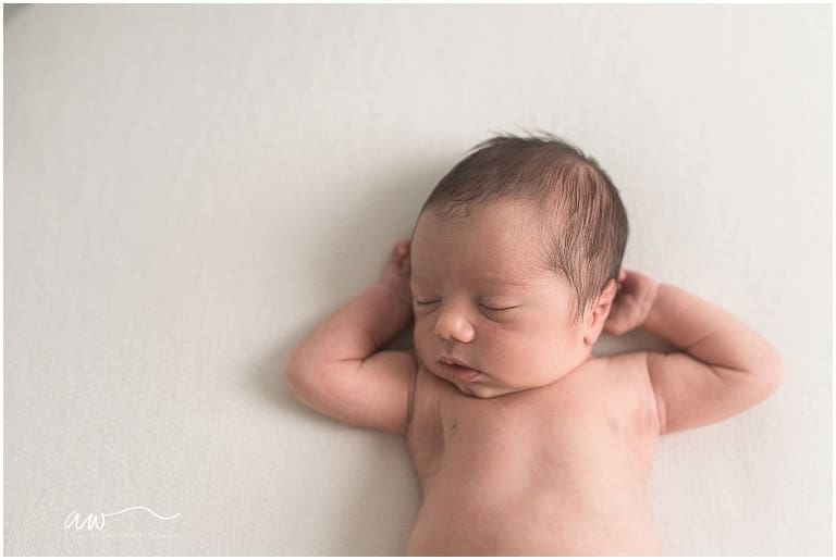 Timeless Newborn Session with Natural Light in Tampa