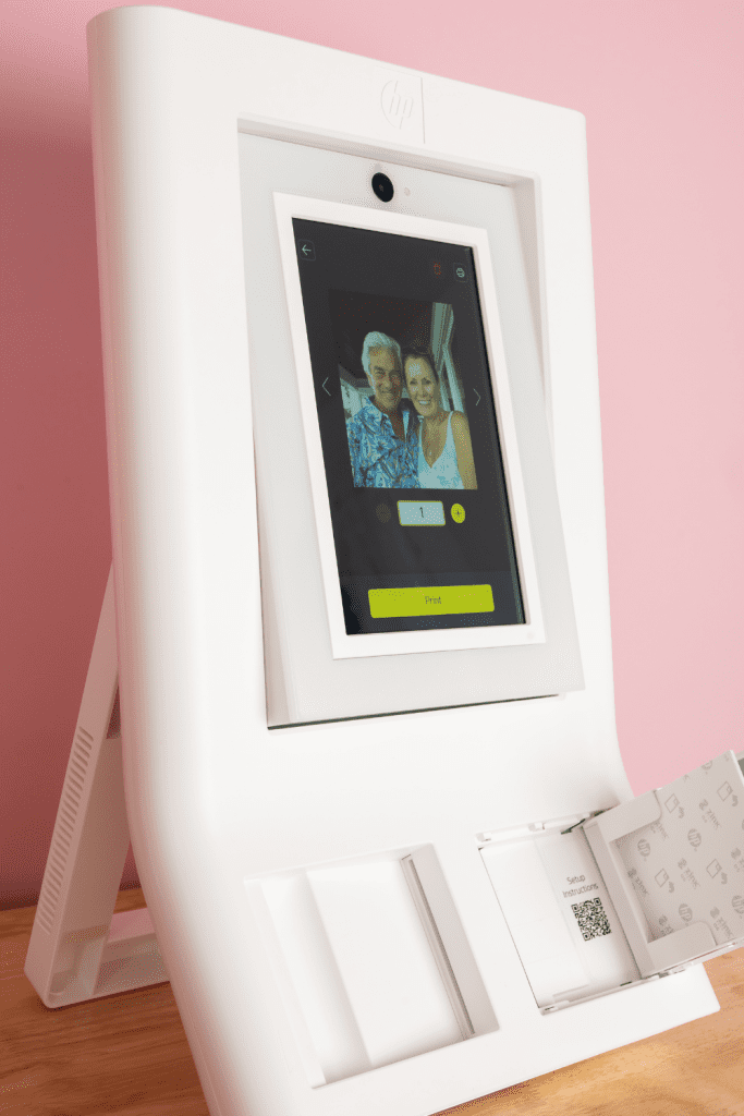 side view of the HP sprocket photobooth